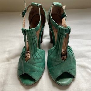Miz Mooz 40s style green shoes